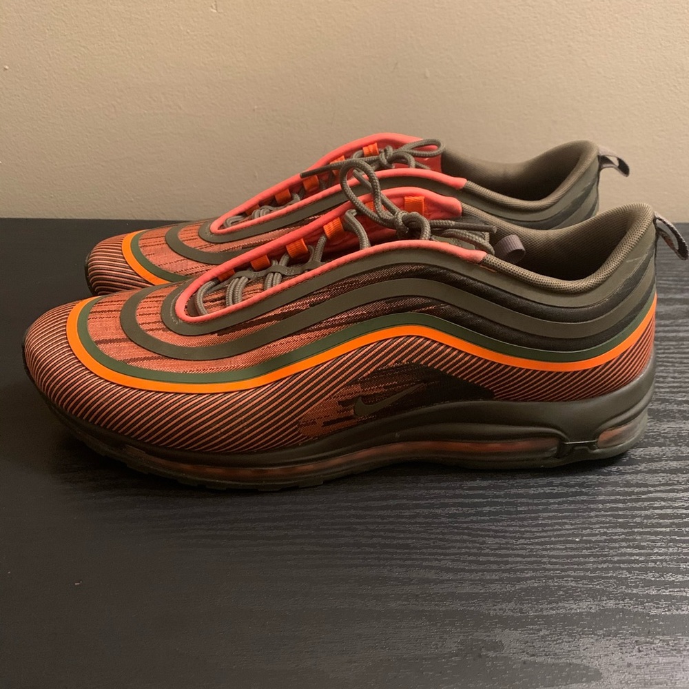 Nike Men's Athletic Shoes - Orange and Brown